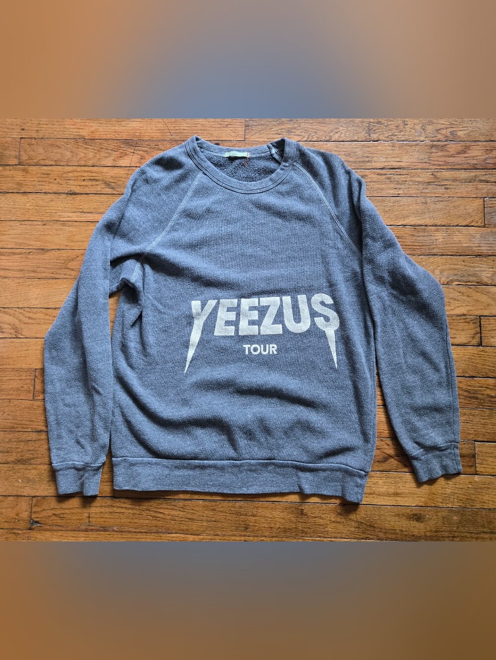 2013 Yeezus Tour Heather Gray M Sweatshirt Kanye West Yeezy Alternative Earth